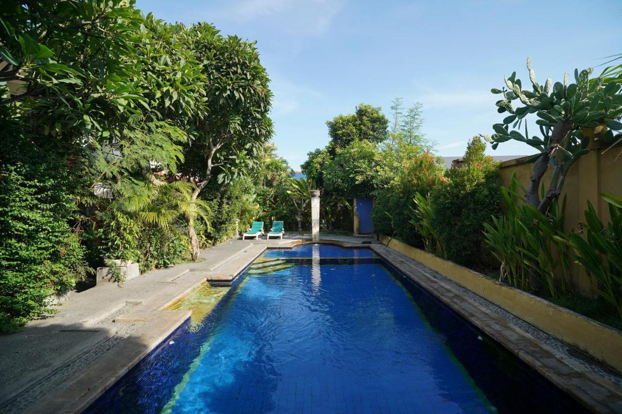 Отель Oyo 2122 Puri Sanur Экстерьер фото