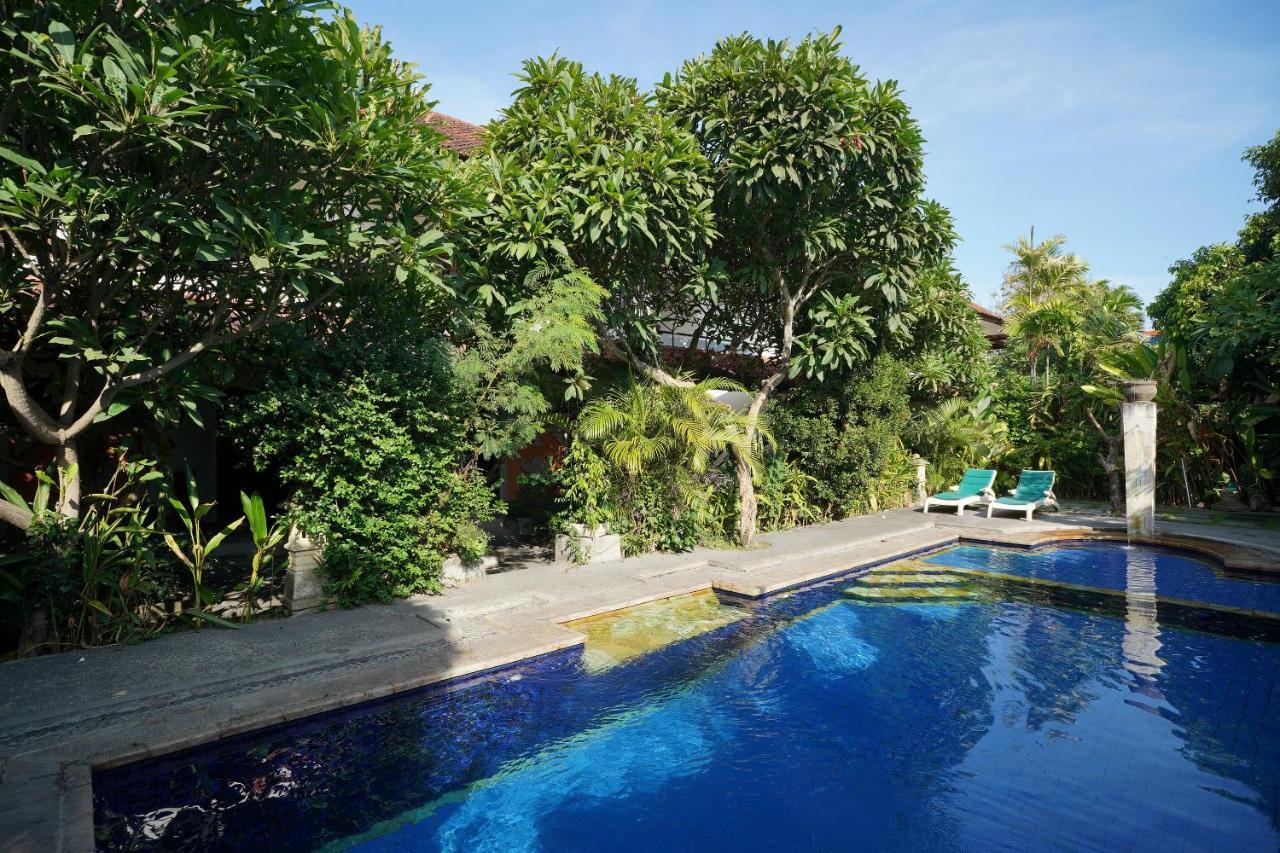 Отель Oyo 2122 Puri Sanur Экстерьер фото