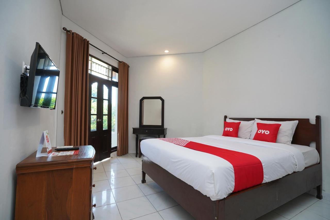 Отель Oyo 2122 Puri Sanur Экстерьер фото
