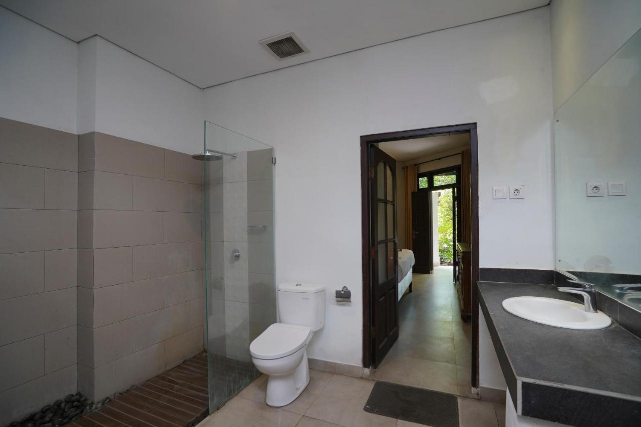 Отель Oyo 2122 Puri Sanur Экстерьер фото