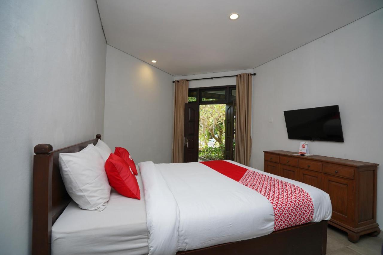 Отель Oyo 2122 Puri Sanur Экстерьер фото